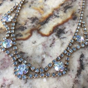 2/$25 Blue and Gold Vintage Necklace approx 16.5" 💎